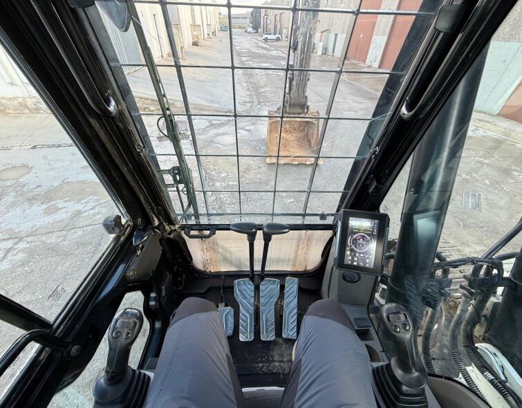 HIDROMEK  HMK 230LC-4